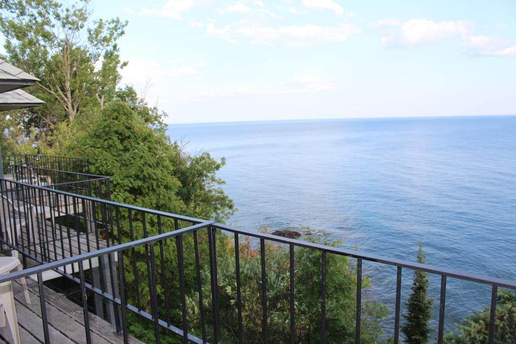 Cliff Dweller On Lake Superior 토프테 객실 사진