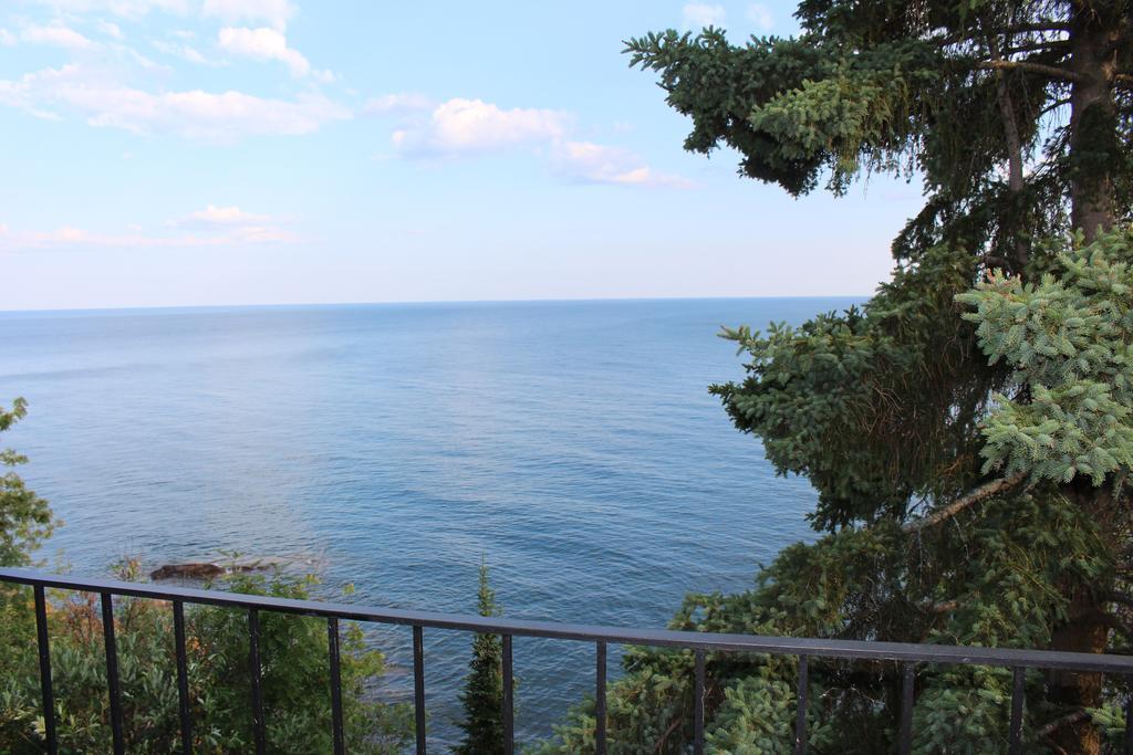 Cliff Dweller On Lake Superior 토프테 객실 사진